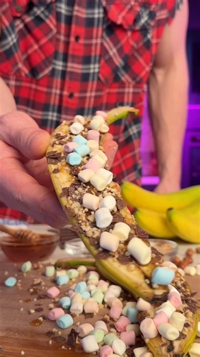 Banane mit Schoko-Knusper-Topping 🍌