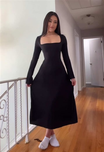 #longsleevedress #blackdress #summerstyle #springfashion #snatches | long sleeve dress