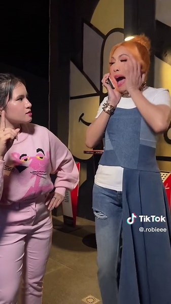 Takot siya eh sorry Meme @Vice Ganda