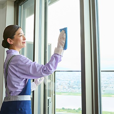 窓ガラス・サッシ・網戸クリーニング | 窓まわり | お掃除サービスのダスキン