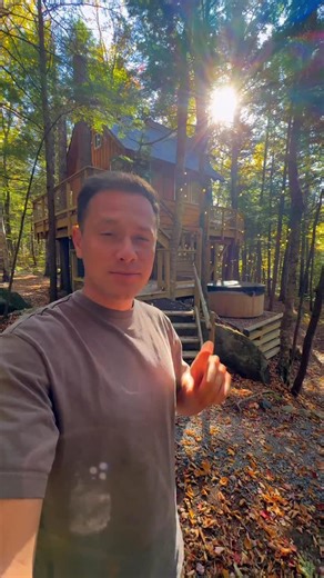 Perfect treehouse for Halloween night 🎃 @skihaustreehouse | Levi Kelly