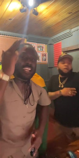 🐝Steel Chest , Top Banks 🏦 One more hit in the bag 🧳 2026 The work never stop. @Team Corruption 🐝🐝🐝 🤣🤣🤣🤣🤣 🗣️🔥🔥🔥🔥 Steel Chest 🇯🇲 #steelchestunleash #fyp