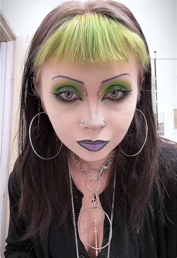 Goth Cyber Makeup Tutorial: Sparkle and Shine