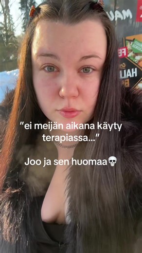 Hoitakaa ittenne kuntoon hyvät ihmiset! Ei oo heikkous pyytää apua❤️🤒 #mentalhealth #loveyou #terapia #suomi #sinulle