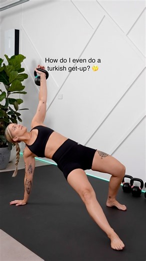 How to do a #kettlebell Turkish Get-Up 💪🏼