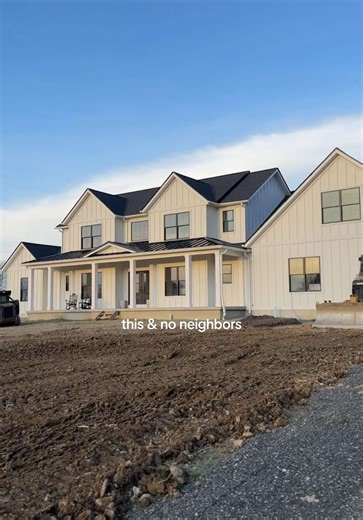 Dream New Build Farmhouse: Country Living