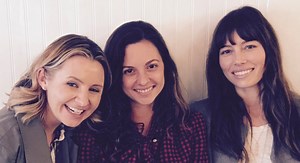 Jessica Biel, Beverley Mitchell, & Mackenzie Rosman Have a ’7th Heaven’ Reunion!