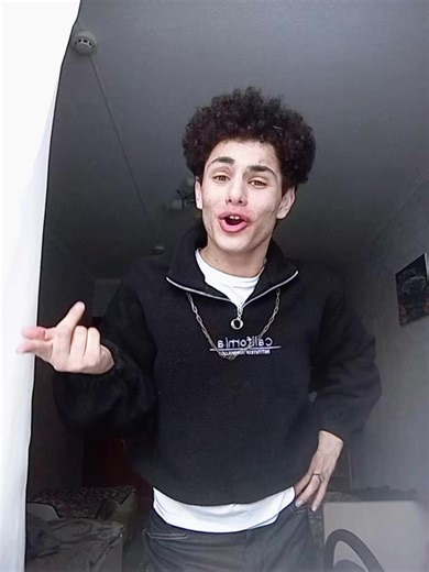 OMG BEBE REXHA - NEW RELIGION 🖤🤍 | Beberexha