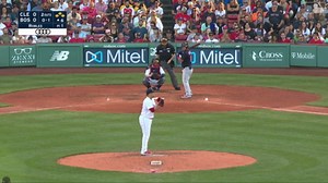 Hansel Robles escapes jam