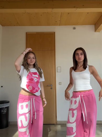 Literally the perfect sweats ever😍#tracksuit #fyp #swag #viral | Tracksuits