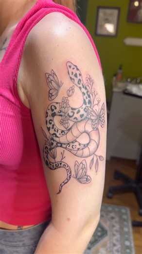 Ayla— Tattoo Artist on Instagram: "Cheetah print snake is such an iconic idea 🤩 Now booking for March! Link in bio 💕 #tattooartist #wilmingtonnctattooartist #wilmingtontattooartist #wilmingtonnc #femaletattooartist"