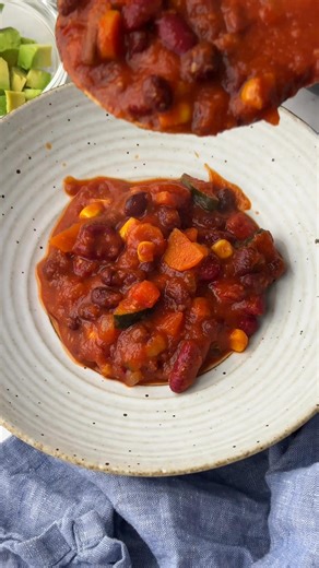 15K views · 53 reactions | This Vegetarian Chili is the ultimate hearty and healthy comfort food. Ready in 40 minutes! | The Recipe Rebel | Facebook