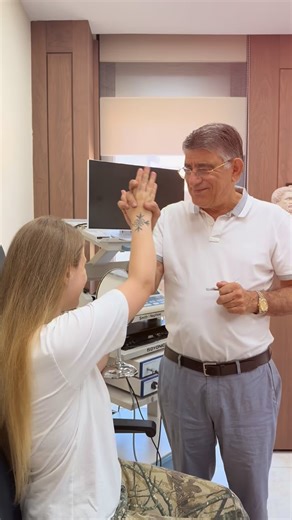 𝐋𝐔𝐈𝐒 𝐃𝐚𝐲 𝐇𝐨𝐬𝐩𝐢𝐭𝐚𝐥 on Instagram: "Cast removal reaction for our patient form Poland 🇵🇱 by Dr.Balloma in LUIS Day Hospital in📍Tirana, Albania. 📲+355 67 408 8725 @kostandin_balloma @klinika.luis @otoplasty_albania @luis.aesthetic_"