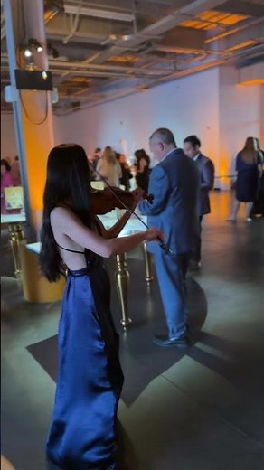 Corporate Event Turned Concert! Classic Vybe’s Violinist Serenades the Crowd with “Party in the USA"