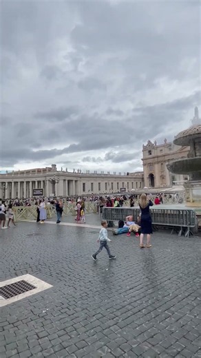 A Beautiful Fountain in the Heart of Vatican City! 🇻🇦🇮🇹