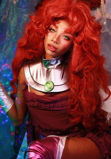 Stop because why does this look cute on her 😭 #starfirecosplay #starfire #titans #comictok