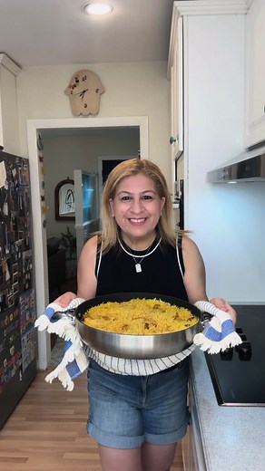 One-Pan Turmeric Chicken and Rice Recipe
