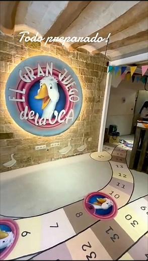 Listos para empezar el programa. El público está llegando.