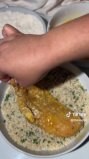 Creamy Spicy Vodka Pasta with Crispy Chicken Recipe