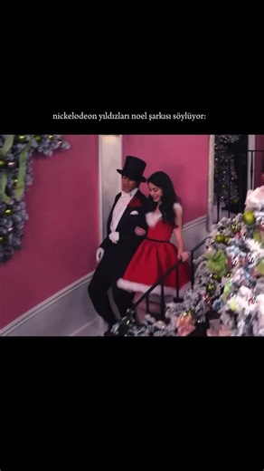 2000’ler çocukları on Instagram: "Miranda Cosgrove ve Big Time Rush ekibi ‘All I Want for Christmas Is You’ şarkısını söylüyor 🥹❤️✨🎄💖 #nickelodeon #mirandacosgrove #bigtimerush #kendallschmidt #icarly"