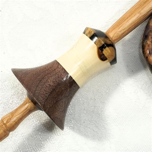 Tibetan Support Spindle With an Oaken Shaft and Holly, Black Walnut Burl & Pale Moon Ebony Whorl 36g - Etsy