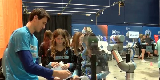Suncoast athletes explore robotics careers at North Venice education center