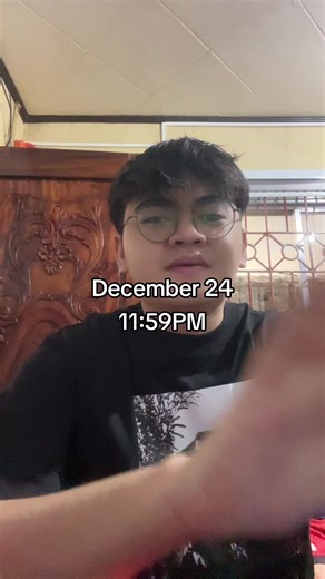 jl (@lowellskiee)’s video of Christmas