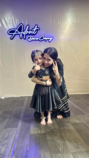 Kiyääŋä Meħäŕ on Instagram: "Dola re Dola ..❤️❤️ . . . Dc - @nish.i11 . . . Space- @_adroit_dance_company_ . . . Singer - Kavita krishnamurthy, Krishnakumar Kunnath (K.K), Shreya Ghoshal . . . #viral #choreo #cuty pie #devras #DolaReDola"