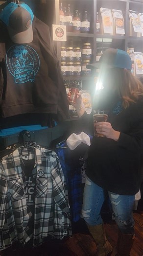 3.9K views · 48 reactions | Bloopers take 3  #bloopers #funny #funnyvideos #trending #blooper #mamatssmokineats #ilovemyjob #funnyvideosclips | Mama T's Smokin' Eats | Facebook