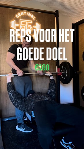 Gerrit | ESN athlete on Instagram: "Ik Won Op @planetperformance_ De Giveaway van @sentinel_equipment Door de ‘Secret Deadlift’ van 105KG te Raden! 💪🏼 Maar in plaats van de Giveaway aan te nemen, wou ik iets terugdoen. 105kg op de Bench geladen, en per rep doneren zij €20 aan het Goede Doel! In 2026 zijn we op gunnen boys 🫶🏼 #gym #benchpress"