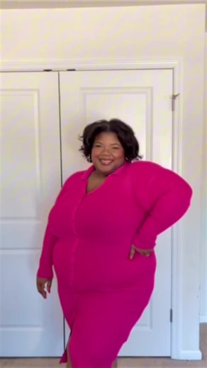 We're totally smitten with @xoxoijoelle's Valentine-inspired looks! Which look are you in love with?