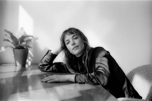 Naima Bock - "Moving"