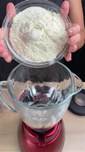 Easy strawberry dessert with powdered milk: no-bake recipe | Super Recipes