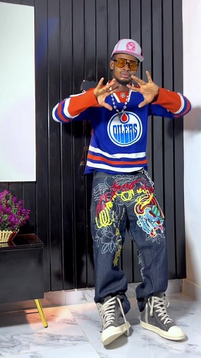 Fashion Transition Videos: Outfit Changing Transitions