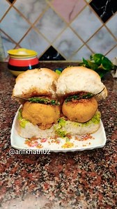 Vada Pav Recipe 🤤😋 वादा पाव रेसिपी #vadapav #pavvada #vada #vadapavrecipe #vadapavlovers #vadapavstreetfood #vadapavchutney #food #streetfood #steetstyle #streetfoodindia #indianfood #recipe #cooking #arifkhatri #reelschallenge #reelsfbシ #reelsvideoシ #reelsviralシfb #reelsfacebook #reels #reel Vada Pav 😋 वादा पाव Street Style Vada Pav Ki Recipe | Arif Khatri