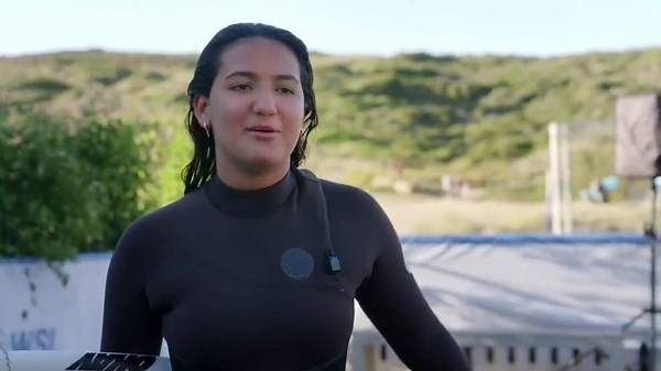 Surf Girls: International official trailer