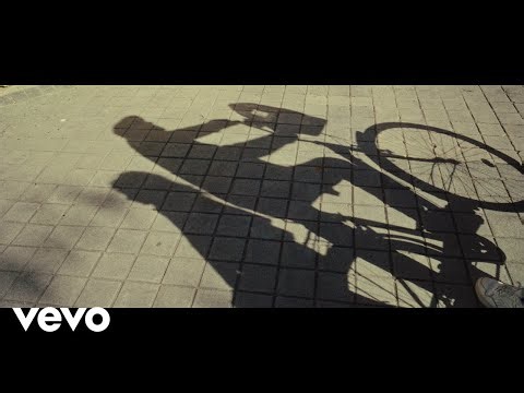 Antonio José - Como Un Mendigo (Visualizer)