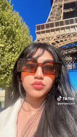 Paris is so gorgeous definitely have to visit and get it off your bucket list 😍