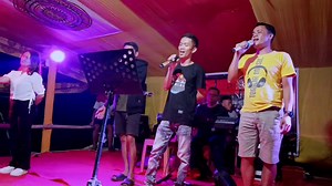 70K views · 982 reactions | MANA MUNGKIN MEDUA HATI & OH ANGIN Cover : Trio Comot Comot Arr : Yewan Keyboard Live : Yovi music | Adheline | Facebook