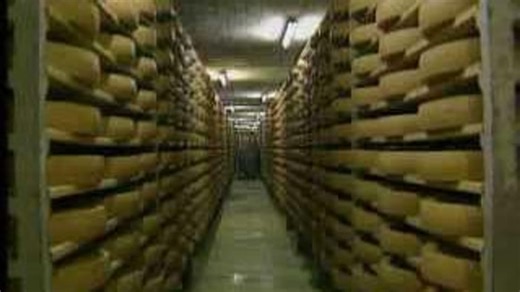 Décodeur: comment on enseigne aux Français que le gruyère suisse n'a pas de trou... - Mise au point - Play RTS