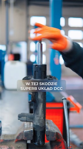 Wymiana adaptacyjnego zawieszenia DCC w Skodzie Superb. 👌#zawieszenie #amortyzatory
