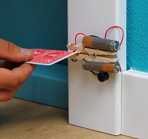 381K views · 1K reactions | Bleiben Sie sicher mit diesen HACKS für Datenschutz und Sicherheit! | 5-Minuten Tricks Familie | Facebook