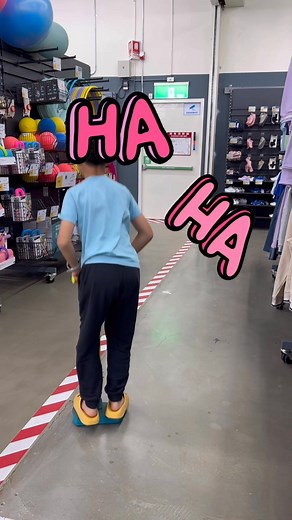 Minta dibeliin,lompat dulu dicoba coba 💪😂🤣 | Lisa Lin