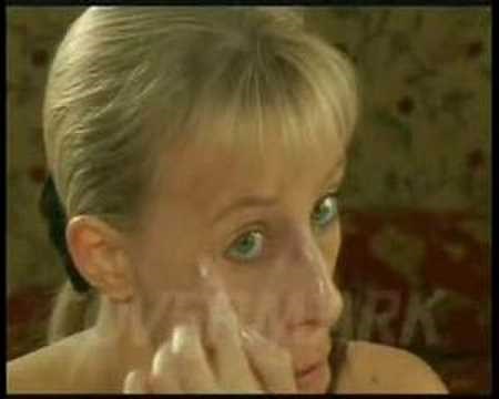 Covermark Face Cover makeup application