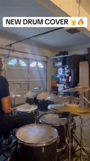 Maroon 5 - Sunday Morning (Drum Cover) Check out the full cover on my Instagram!!! #drums #maroon5