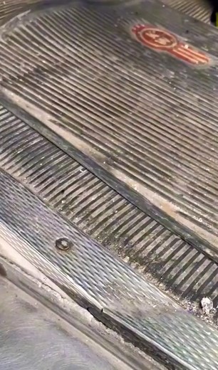 Detroit Diesel Cold 🥶 Start -23 °C #detroit #cold #coldstart #fyp #fypシ #truck #trucking #shorts | American Truck Fans