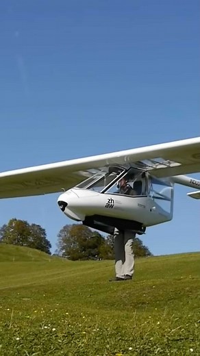 Aviation video’s for you! on Instagram: "•Have you ever seen a takeoff like this? 🤔✈️ •this is the Archaeopteryx glider, and it’s a foot launchable Microlift sailplane! 🤯✈️ •Follow 👉 @airspaceaviators For more videos! #Archaeopteryxglider #glider #AirspaceAviators #Takeoff #Airplanes #aviationaddict #aviators #worldwideaviation #aviationdaily #Aviationvideos #planespotter #planegeeks #planelovers #avgeeks #aviationgeek"