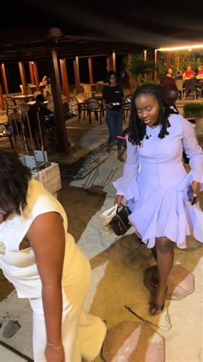 Nous vous accompagnons pour la célébration de tous vos différents événements. Retrouvez nous tous les jours en face du lycée Léon MBA de 7h30 à 23h. #viral #tiktok #pourtoi #familybeach #toutlemonde🌍