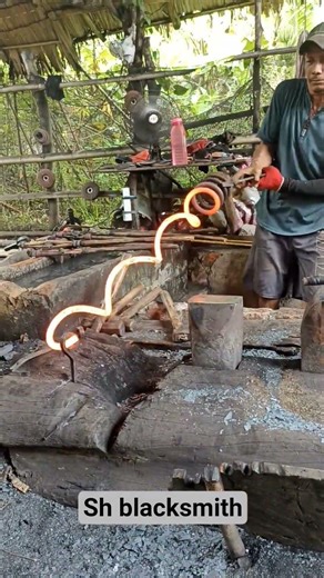 Cool Manual Technique For Straightening Car Coil Springs#blacksmithing