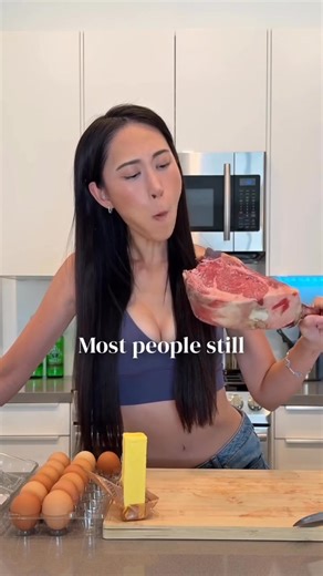 I was bloated and inflamed on plants but I’m now lean and energetic on meat. That’s all I need to stop eating the salads. 🥰 Do you need fiber? Share your experiences below. And before you accuse me of not being able to just eat everything in moderation, I was raised on a standard American/Chinese diet. I tried eating everything in moderation and being health-conscious on a standard American diet by following what was recommended by the food pyramid. It certainly did not work for me. I needed pr